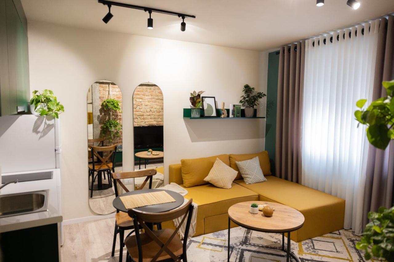 Three Doors Apartments, Kiwi 1+1 Apartment 티라나 외부 사진